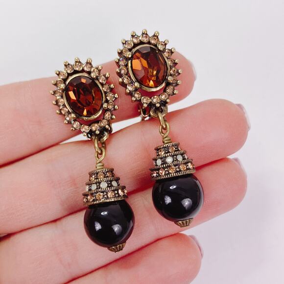 VTG Signed Heidi Daus Rhinestone Black Bead Faux Pearl Gold Clip Dangle Earrings - Picture 2 of 11
